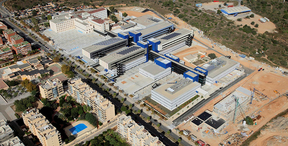 Complejo asistencial de Can Misses en Ibiza y dos centros de salud vinculados Edificación