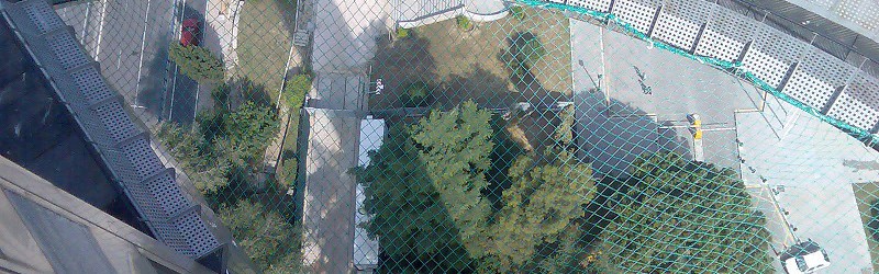 Redes de protección en el faro de Moncloa